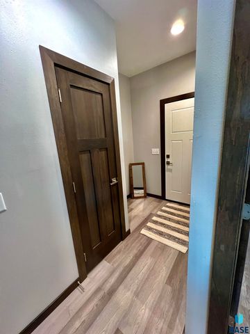 204 S 15th Ave Avenue, Rock Rapids, IA 51246