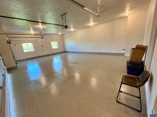 204 S 15th Ave Avenue, Rock Rapids, IA 51246