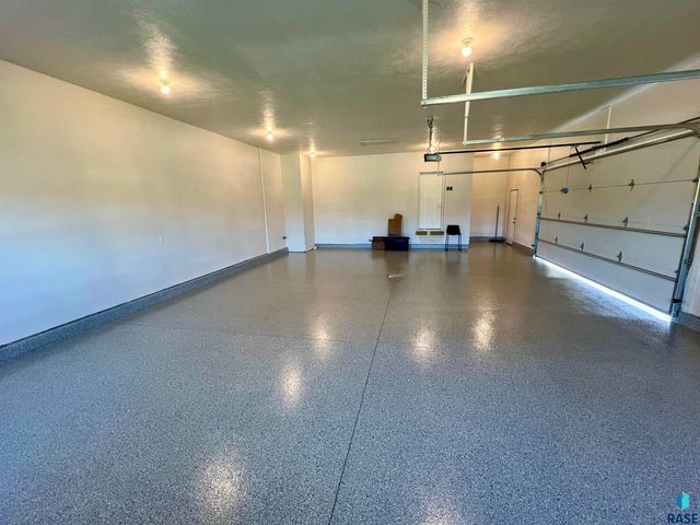 204 S 15th Ave Avenue, Rock Rapids, IA 51246