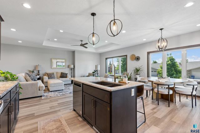 204 S 15th Ave Avenue, Rock Rapids, IA 51246