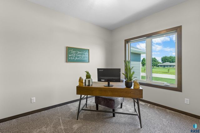 204 S 15th Ave Avenue, Rock Rapids, IA 51246