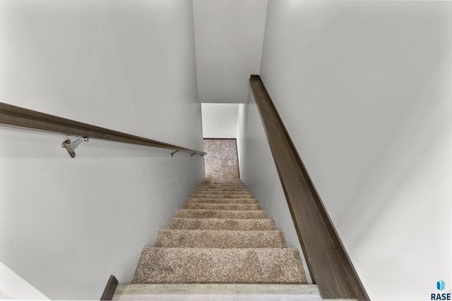 204 S 15th Ave Avenue, Rock Rapids, IA 51246