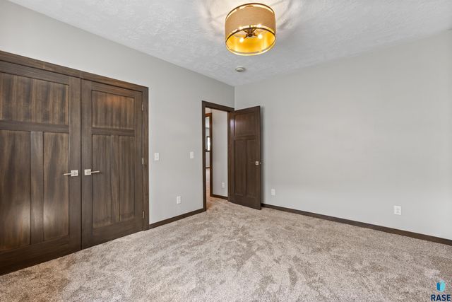 204 S 15th Ave Avenue, Rock Rapids, IA 51246