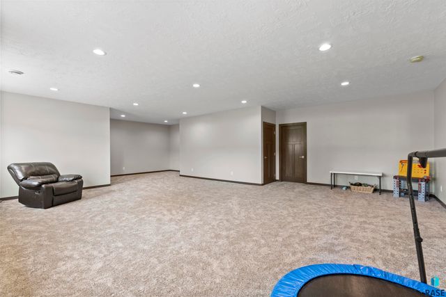 204 S 15th Ave Avenue, Rock Rapids, IA 51246