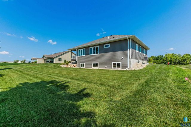 204 S 15th Ave Avenue, Rock Rapids, IA 51246