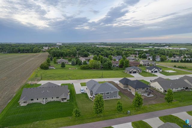 204 S 15th Ave Avenue, Rock Rapids, IA 51246