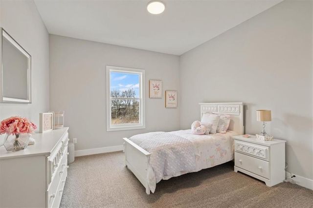 4458 Tee Box Drive, Basehor, KS 66007