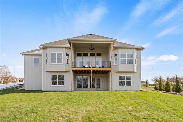 4458 Tee Box Drive, Basehor, KS 66007