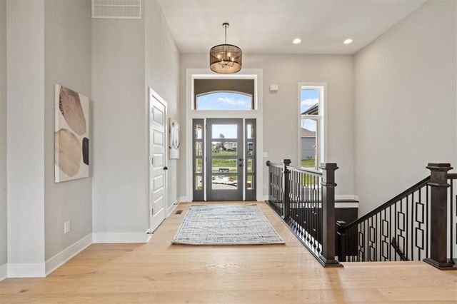 4458 Tee Box Drive, Basehor, KS 66007