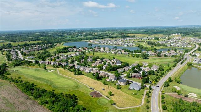 4458 Tee Box Drive, Basehor, KS 66007