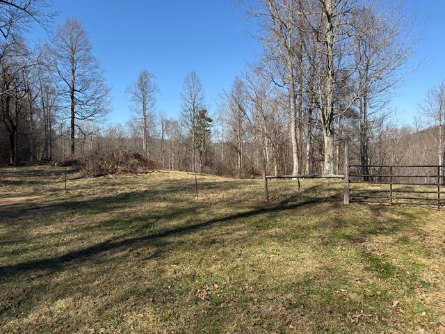 1657 Dry Hollow Road, Monticello, KY 42633