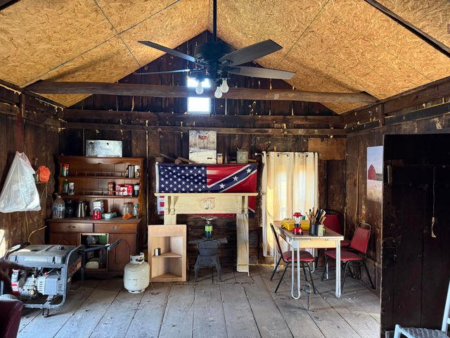 1657 Dry Hollow Road, Monticello, KY 42633