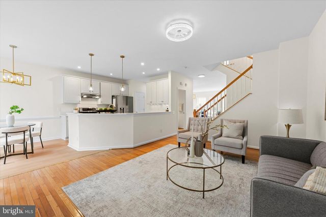 13004 ROSE PETAL CIR, Herndon, VA 20171