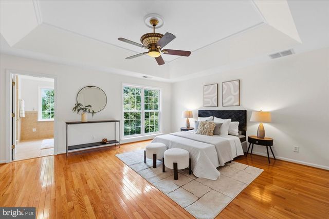 13004 ROSE PETAL CIR, Herndon, VA 20171