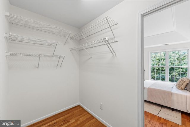 13004 ROSE PETAL CIR, Herndon, VA 20171