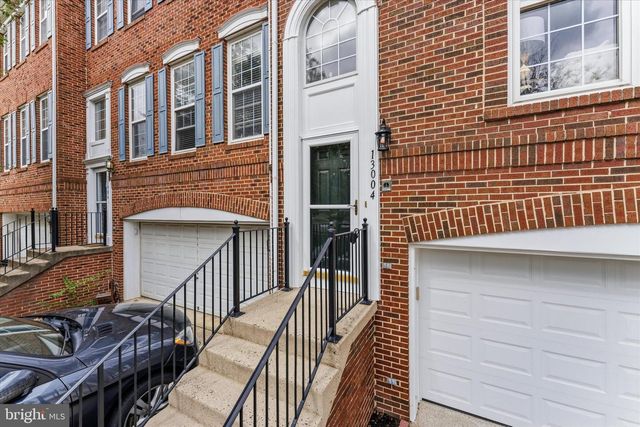 13004 ROSE PETAL CIR, Herndon, VA 20171