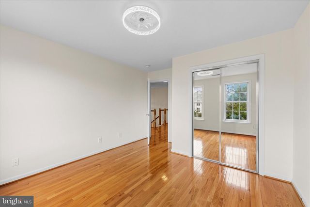 13004 ROSE PETAL CIR, Herndon, VA 20171