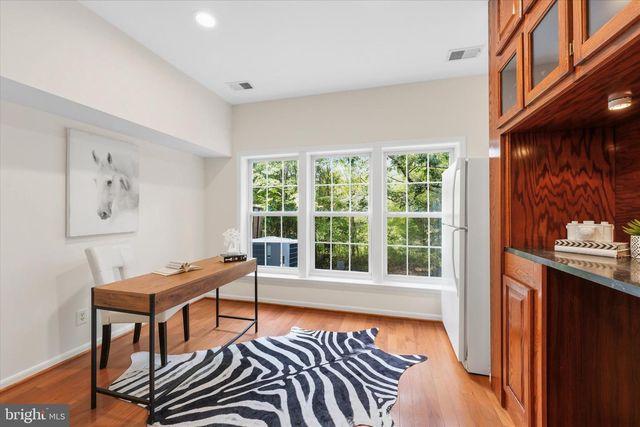 13004 ROSE PETAL CIR, Herndon, VA 20171