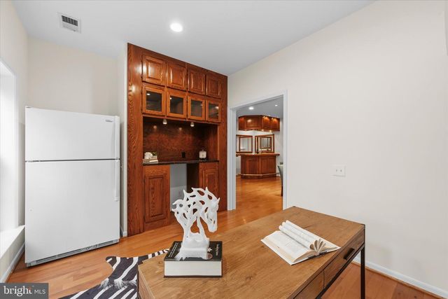13004 ROSE PETAL CIR, Herndon, VA 20171