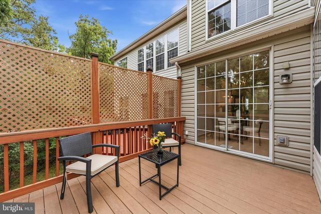 13004 ROSE PETAL CIR, Herndon, VA 20171