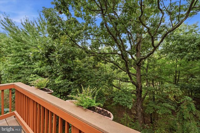 13004 ROSE PETAL CIR, Herndon, VA 20171