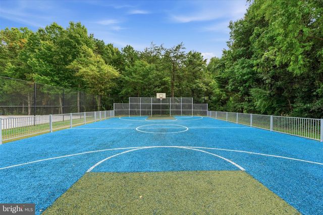 13004 ROSE PETAL CIR, Herndon, VA 20171