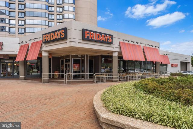 13004 ROSE PETAL CIR, Herndon, VA 20171