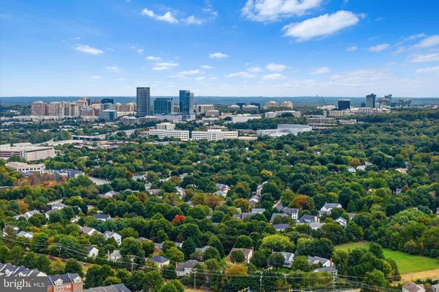 13004 ROSE PETAL CIR, Herndon, VA 20171