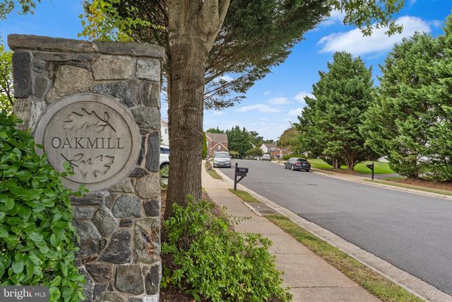 13004 ROSE PETAL CIR, Herndon, VA 20171