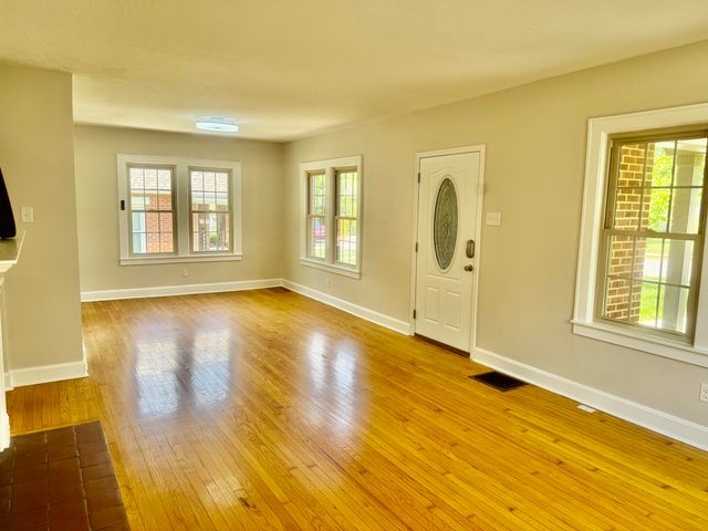 131 N Richardson Drive, Somerset, KY 42501