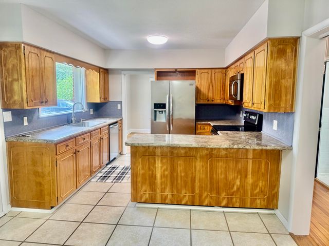 131 N Richardson Drive, Somerset, KY 42501