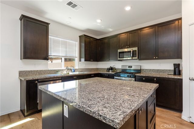 12479 Sunset, Victorville, CA 92392