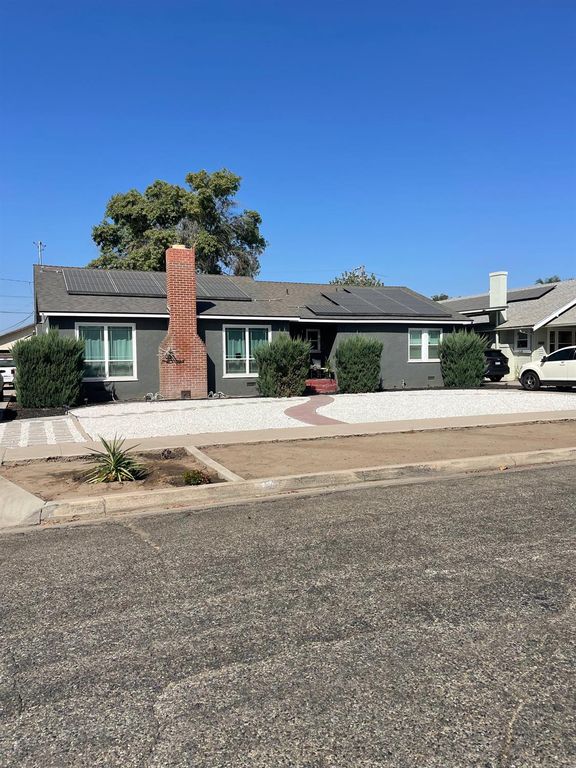 149 S Salida Place, Tulare, CA 93274