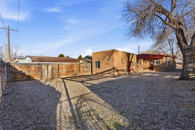 1155 Calle San Lorenzo, Bernalillo, NM 87004