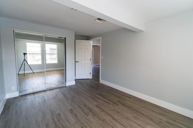 1891 Meadow Court, Palm Springs, FL 33406