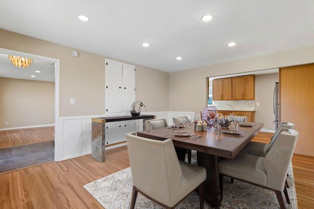 5801 W Allwood DRIVE, Franklin, WI 53132