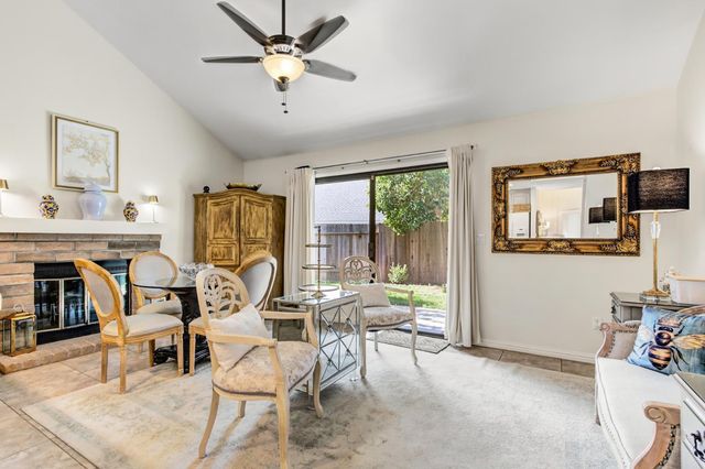 5946 Little Bear Ct, Citrus Heights, CA 95621