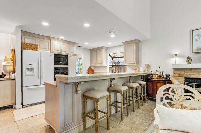 5946 Little Bear Ct, Citrus Heights, CA 95621
