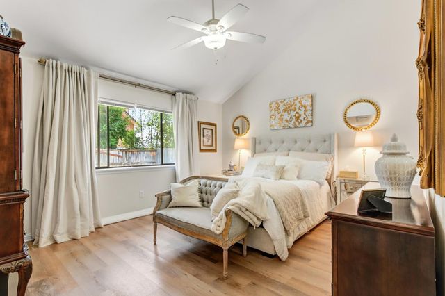 5946 Little Bear Ct, Citrus Heights, CA 95621