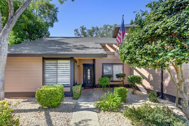 5946 Little Bear Ct, Citrus Heights, CA 95621