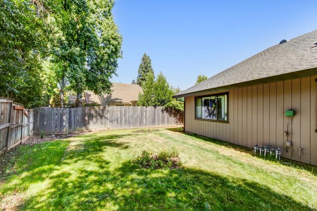 5946 Little Bear Ct, Citrus Heights, CA 95621