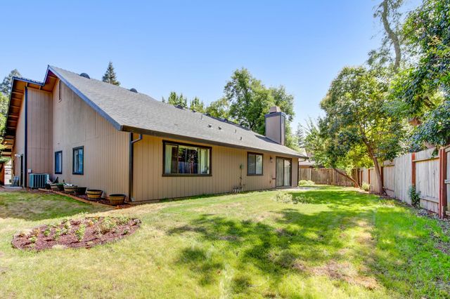 5946 Little Bear Ct, Citrus Heights, CA 95621