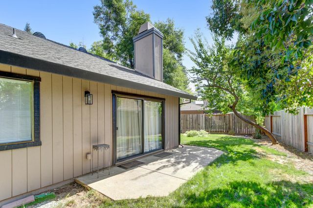 5946 Little Bear Ct, Citrus Heights, CA 95621