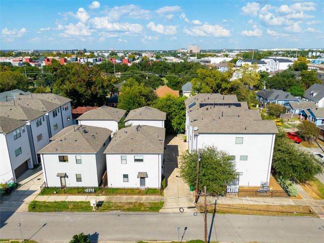 3015 Preston Street, Houston, TX 77003