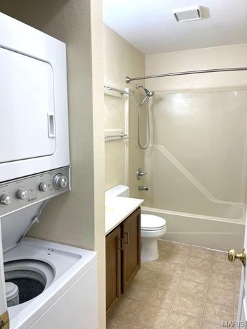 97 PEACHTREE Lane, Fairview Heights, IL 62208