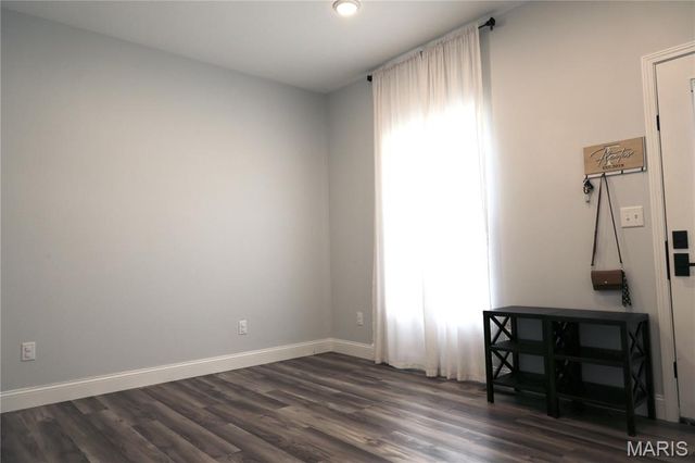 15580 Top Drive, St Robert, MO 65584