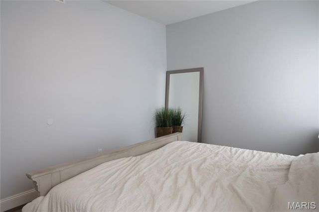 15580 Top Drive, St Robert, MO 65584