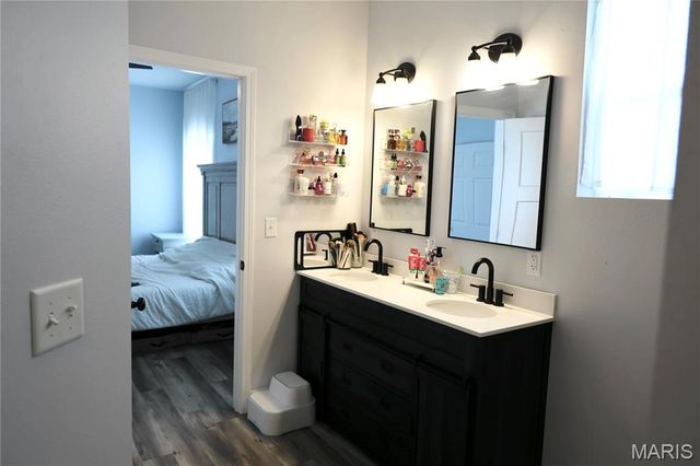 15580 Top Drive, St Robert, MO 65584