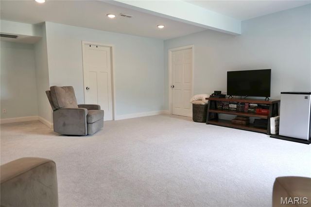 15580 Top Drive, St Robert, MO 65584