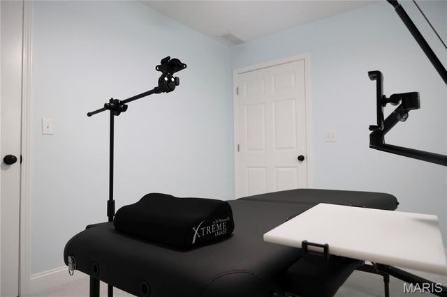 15580 Top Drive, St Robert, MO 65584